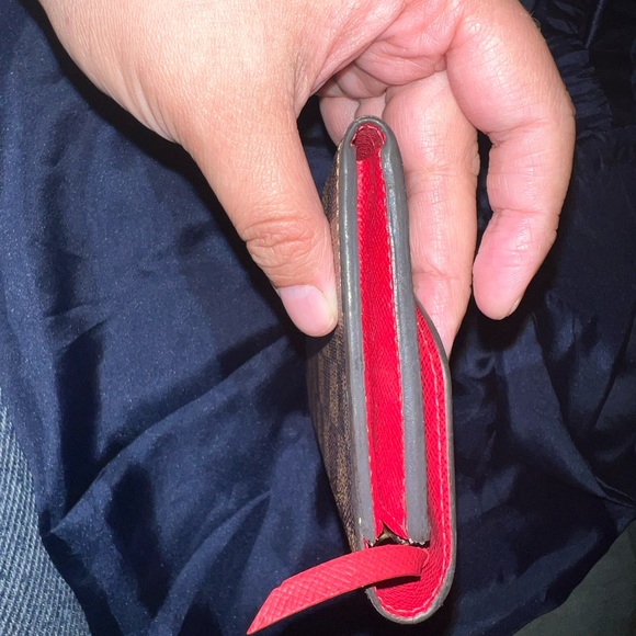 Authentic Louis Vuitton wallet - Picture 3 of 10